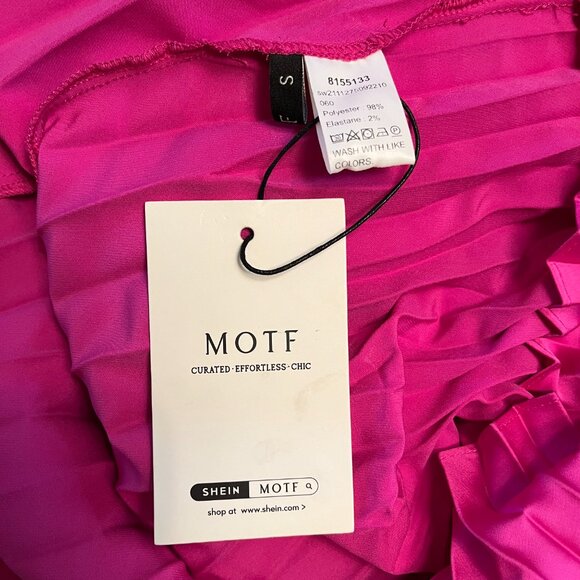 🩷 Barbie HOT Pink Pleated Midi Dress - NWT!! - Picture 10 of 10